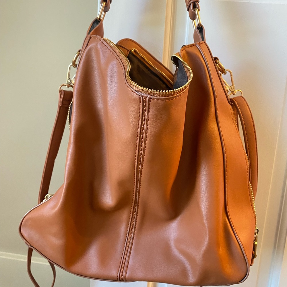 Vegan leather bag !